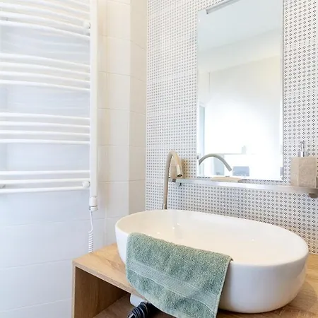 Old Town Elegance On Dohany Street By Nw