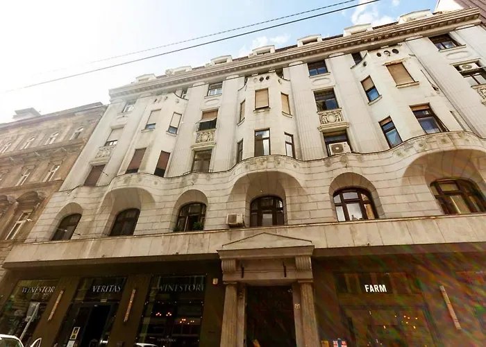 Old Town Elegance On Dohany Street By Nw *